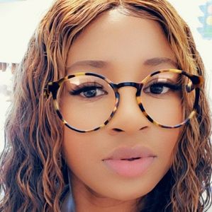 Meet your Posher, Shaula